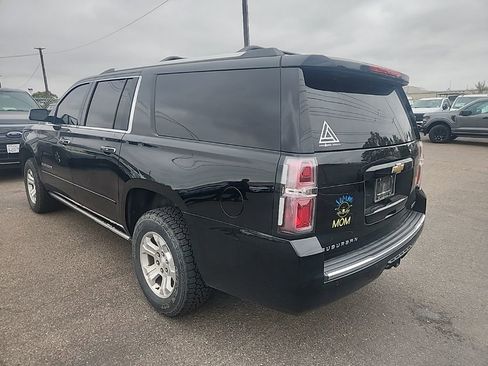 Used 2018 Chevrolet Suburban Premier AWD/4WD image 11