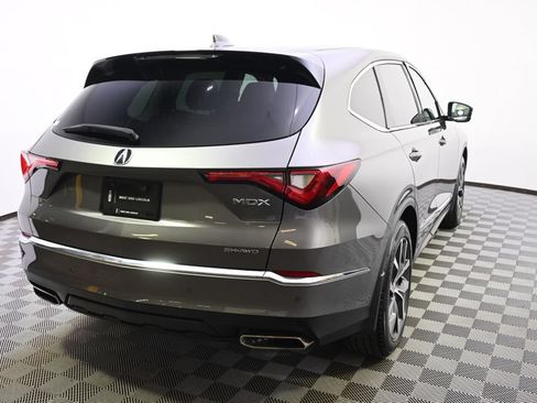 Used 2023 Acura MDX SH-AWD w/ Technology Package image 6
