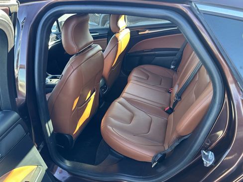 Used 2019 Ford Fusion Titanium image 15