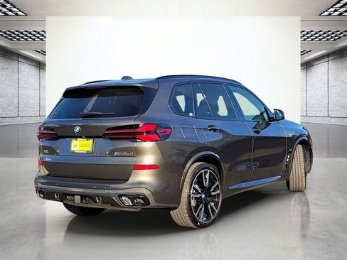 New 2026 BMW X5 M60i w/ Climate Comfort Package image 6