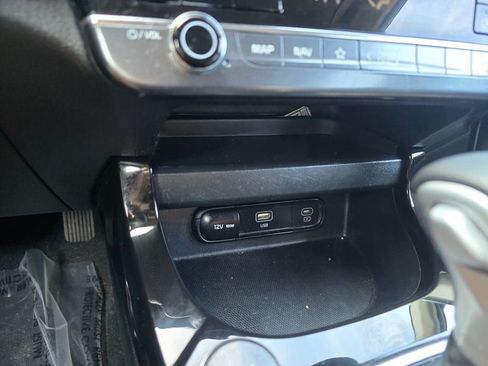 Used 2024 Kia Seltos S AWD/4WD image 24