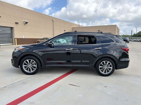Used 2018 Hyundai Santa Fe SE w/ SE Premium Package 02 image 2