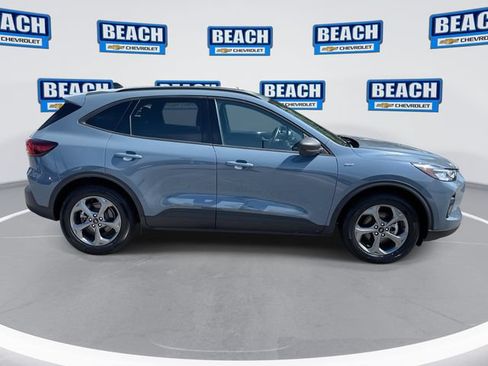 Used 2025 Ford Escape ST-Line FWD image 9