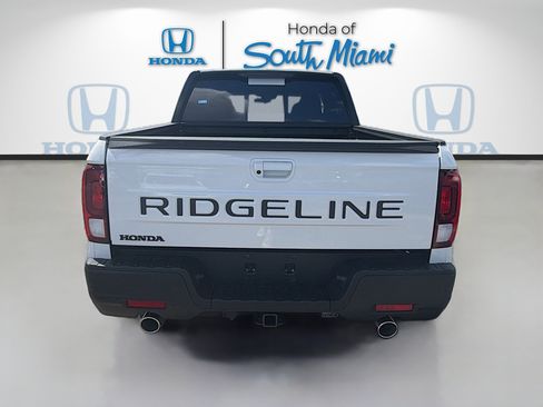 New 2026 Honda Ridgeline Black Edition image 6