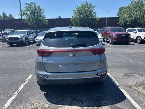 Used 2020 Kia Sportage LX AWD/4WD image 6