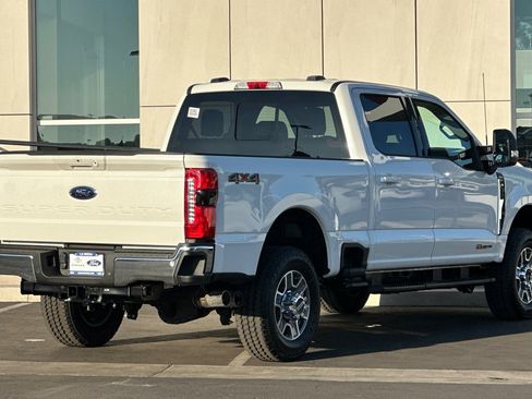 New 2026 Ford F250 Lariat w/ Lariat Premium Package image 3