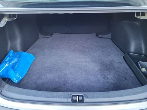 Used 2025 Toyota Corolla LE image 27