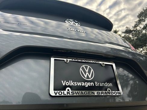 Used 2018 Volkswagen Beetle 2.0T S image 40