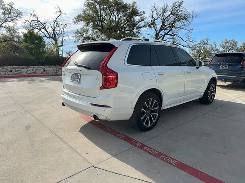 Used 2018 Volvo XC90 T5 Momentum w/ Convenience Package image 6