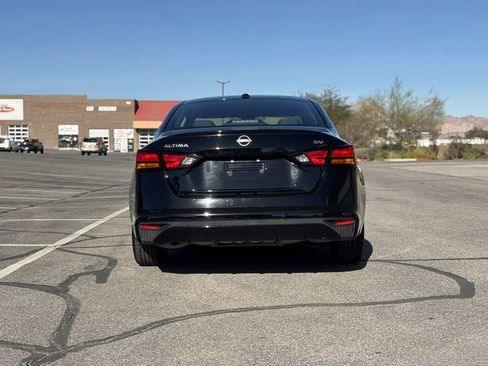 Used 2024 Nissan Altima 2.5 SV image 9