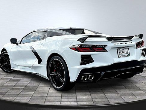 Used 2023 Chevrolet Corvette Stingray Premium Conv w/ Z51 Performance Package RWD image 5