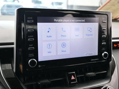 Used 2021 Toyota Corolla LE FWD image 17