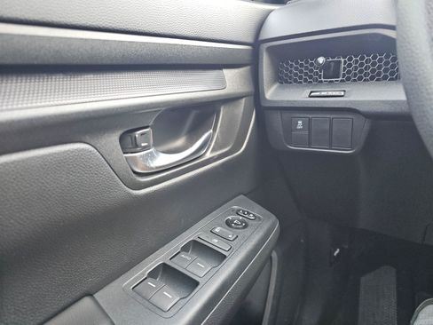 Certified 2025 Honda CR-V LX image 33