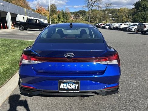 Used 2023 Hyundai Elantra SEL image 25