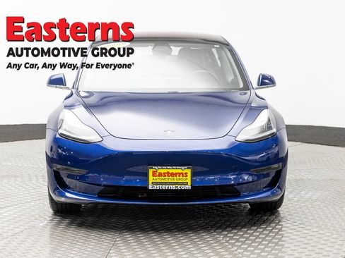 Used 2018 Tesla Model 3 RWD image 2