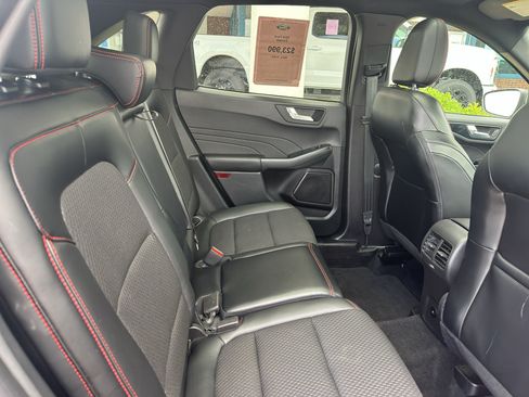 Used 2024 Ford Escape ST-Line w/ Tech Pack #1 AWD/4WD image 33