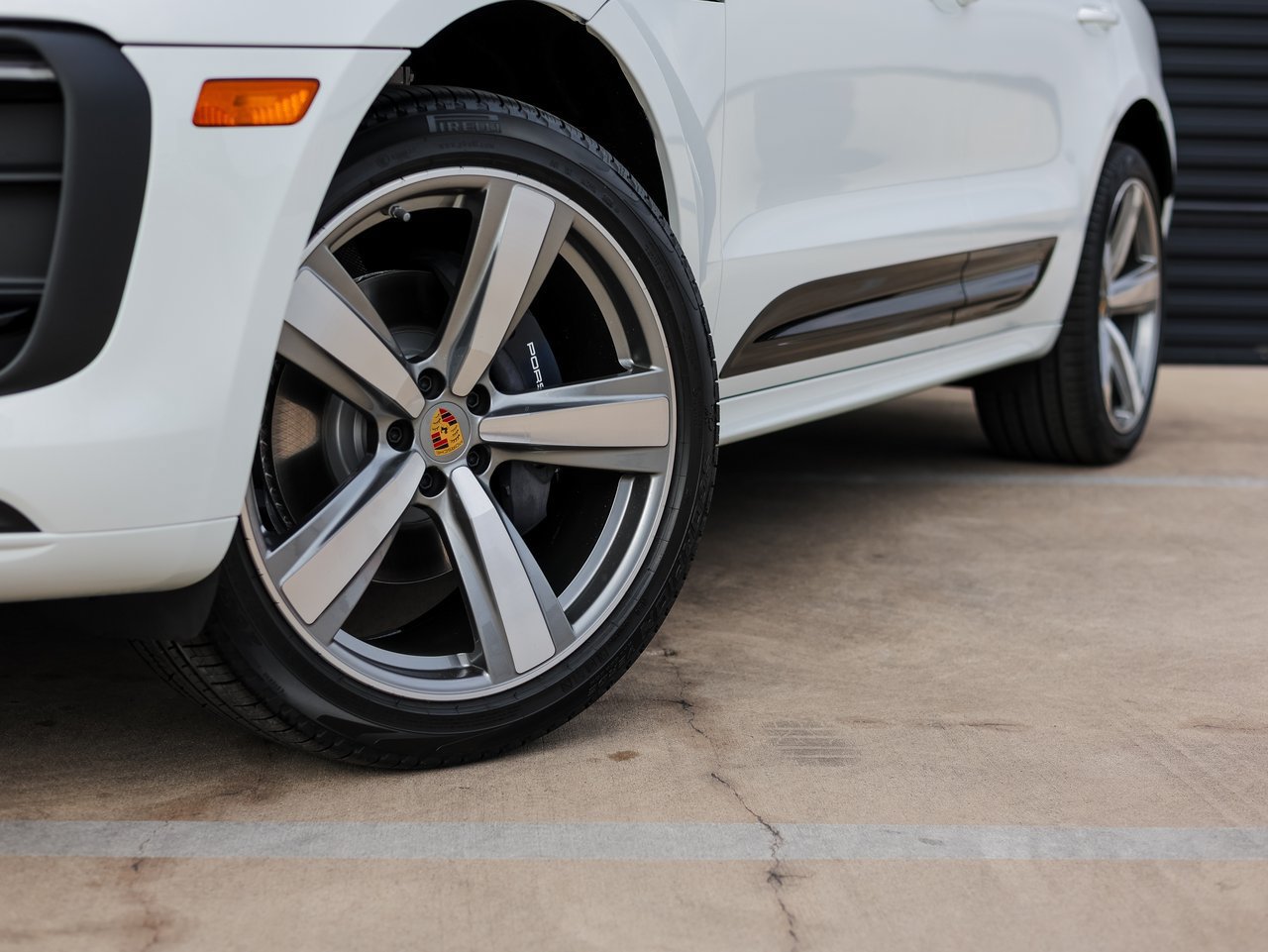 Certified 2026 Porsche Macan AWD/4WD image 12
