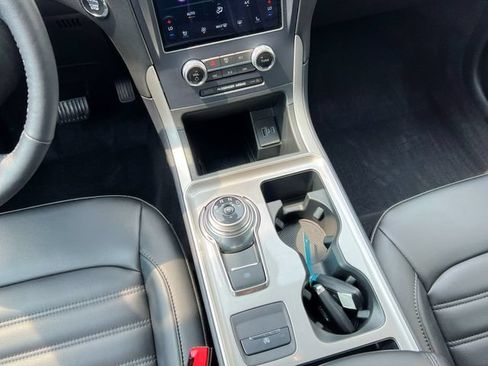 Used 2024 Ford Edge SEL w/ Convenience Package AWD/4WD image 23