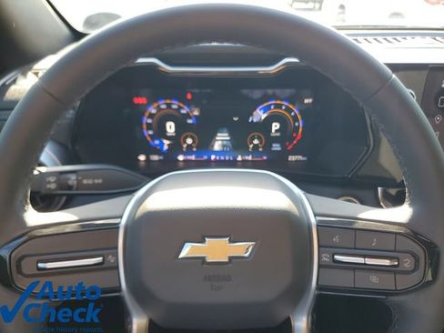 Used 2024 Chevrolet Colorado LT RWD image 20