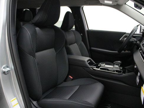 New 2026 Mitsubishi Outlander ES AWD/4WD image 19