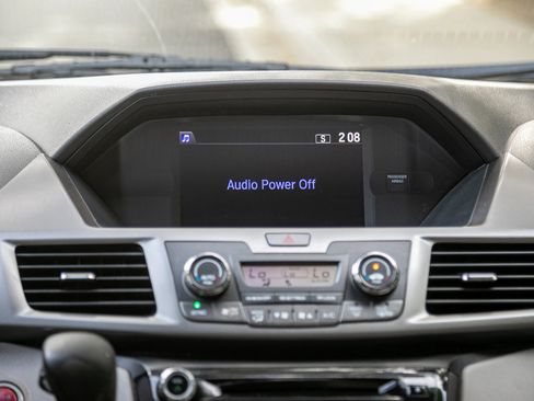 Used 2016 Honda Odyssey EX image 24