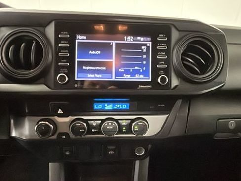 Used 2021 Toyota Tacoma SR AWD/4WD image 22