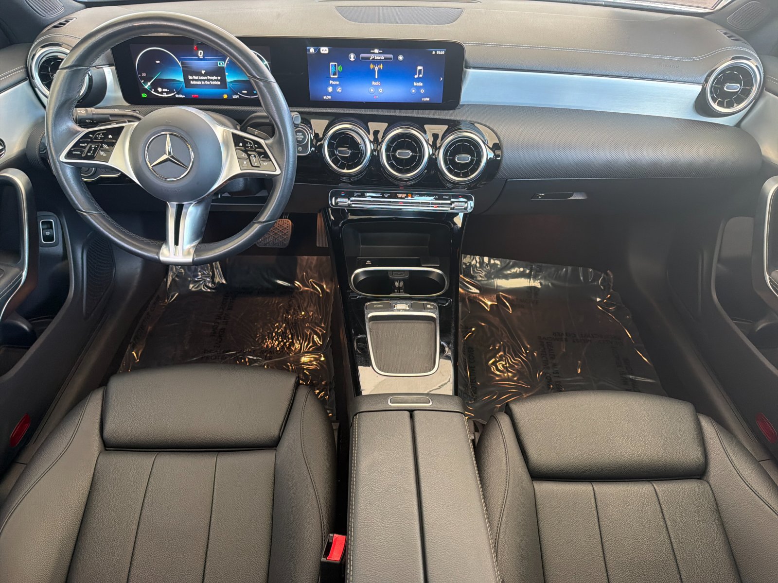 Used 2025 Mercedes-Benz CLA 250 4MATIC image 14