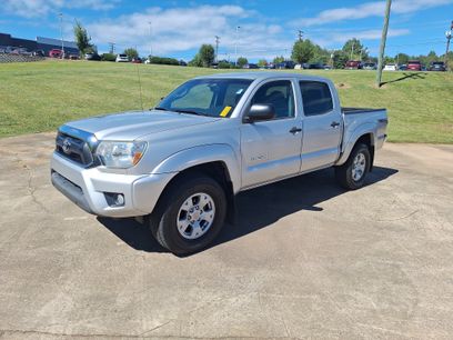 Used 2013 Toyota Tacoma 4x4 Double Cab w/ TRD Off-Road Pkg