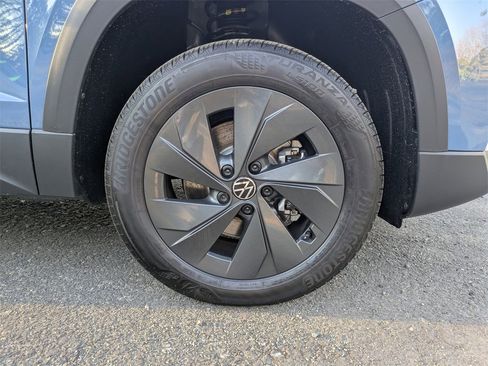 New 2026 Volkswagen Taos S image 11