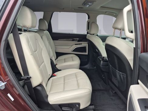 Used 2020 Kia Telluride EX w/ EX Premium Package AWD/4WD image 18