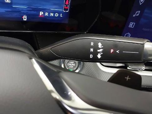 New 2026 Chevrolet Equinox LT w/ Convenience Package II image 19