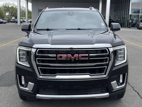Used 2022 GMC Yukon XL SLT w/ SLT Luxury Package AWD/4WD image 13