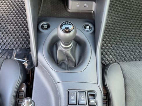 Certified 2024 Nissan Z Performance w/ Floor Mat Package image 27