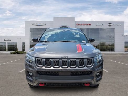 Certified 2023 Jeep Compass Trailhawk w/ Trailer Tow Group AWD/4WD image 6