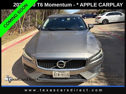Used 2020 Volvo S60 T6 Momentum
