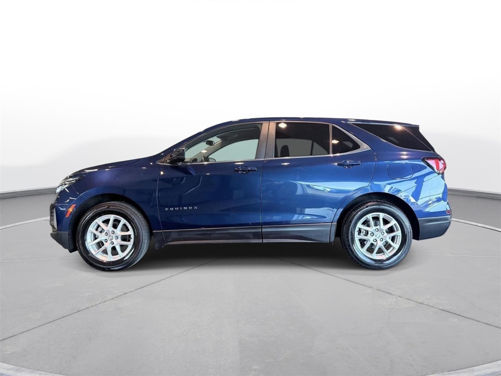 Used 2023 Chevrolet Equinox LT AWD/4WD image 18