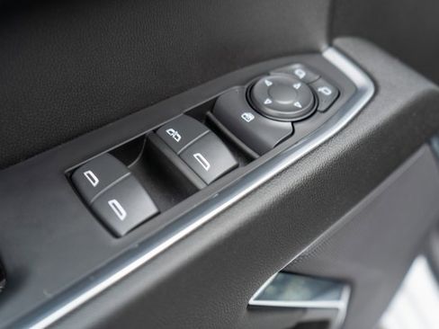 Used 2024 GMC Sierra 1500 Elevation image 18