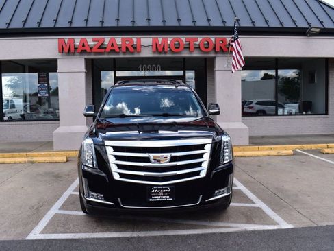 Used 2016 Cadillac Escalade Premium image 7