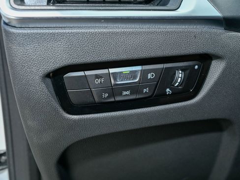 Used 2024 BMW 230i Coupe w/ Premium Package image 21