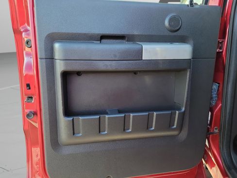 Used 2015 Ford F250 Lariat w/ Chrome Package image 12