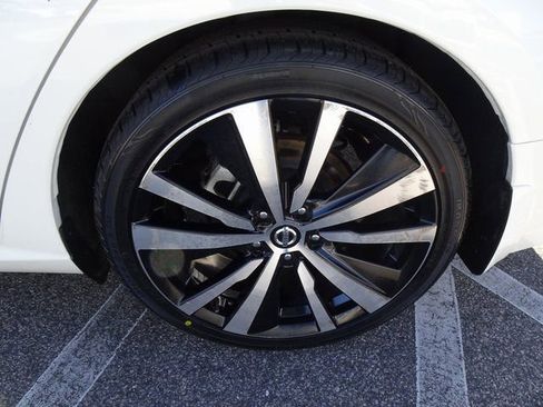 Used 2022 Nissan Altima 2.0 SR image 32