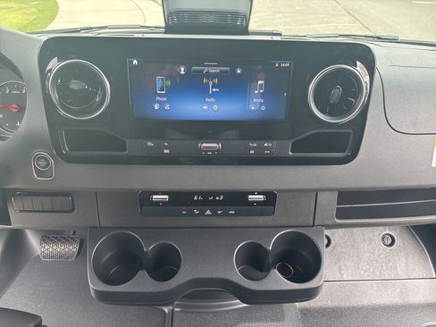 New 2026 Mercedes-Benz Sprinter 2500 image 41