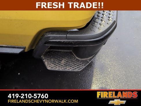 Used 2023 Chevrolet Colorado Trail Boss w/ Technology Package image 16