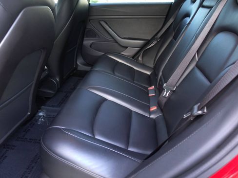 Used 2019 Tesla Model 3 Standard Range Plus RWD image 38