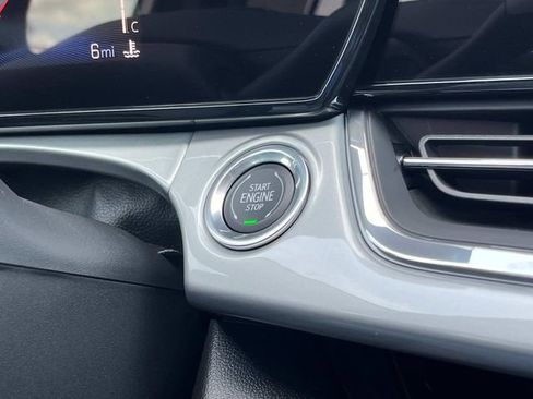 New 2026 Chevrolet Trax LT w/ Midnight Edition FWD image 29