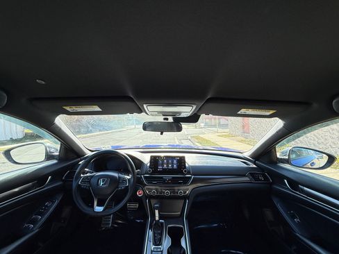 Used 2022 Honda Accord Sport image 32