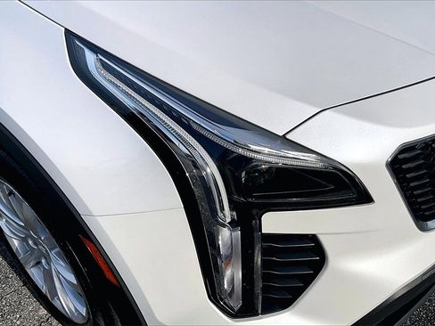 Certified 2023 Cadillac XT4 Luxury w/ Cold Weather Package image 31