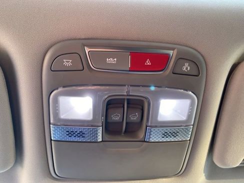 Used 2023 Kia Telluride SX image 32