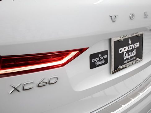 Certified 2024 Volvo XC60 T8 Plus w/ Protection Package Premier AWD/4WD image 7