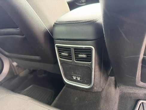 Used 2022 Dodge Charger Scat Pack RWD image 37